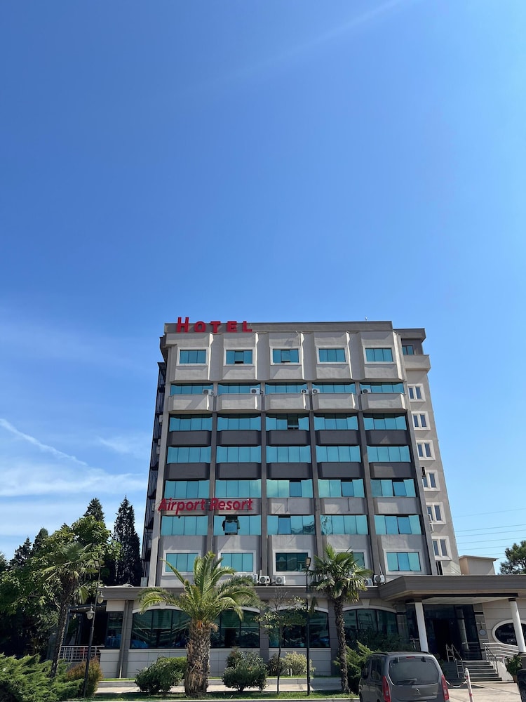 Samsun Airport Resort 1/18