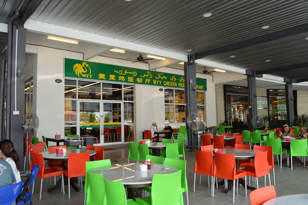 Paragon Lutong Hotel 26/38