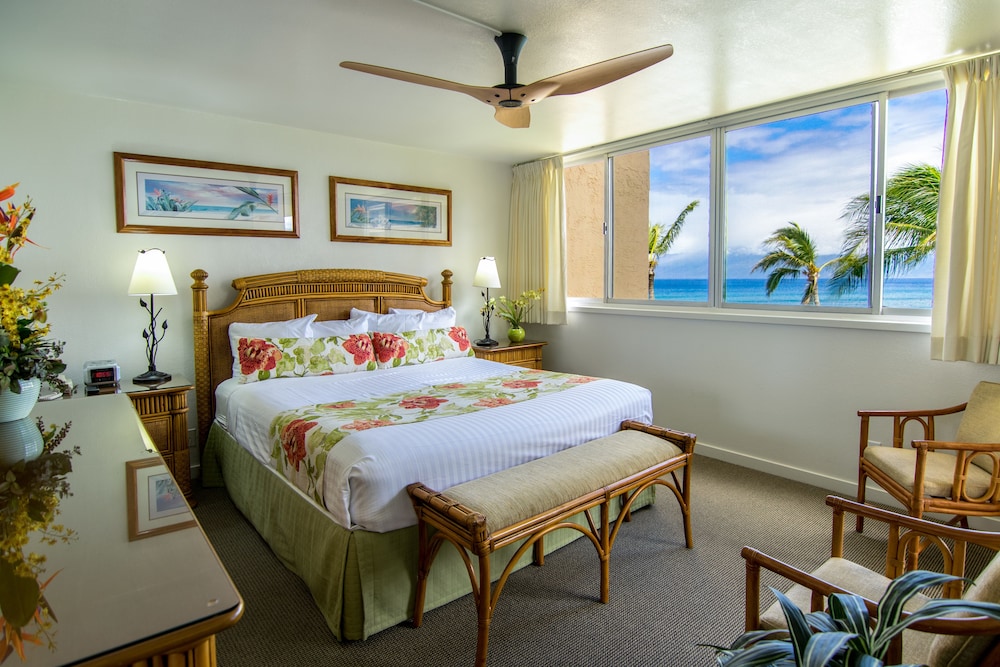 Royal Kahana Maui by OUTRIGGER 64/77