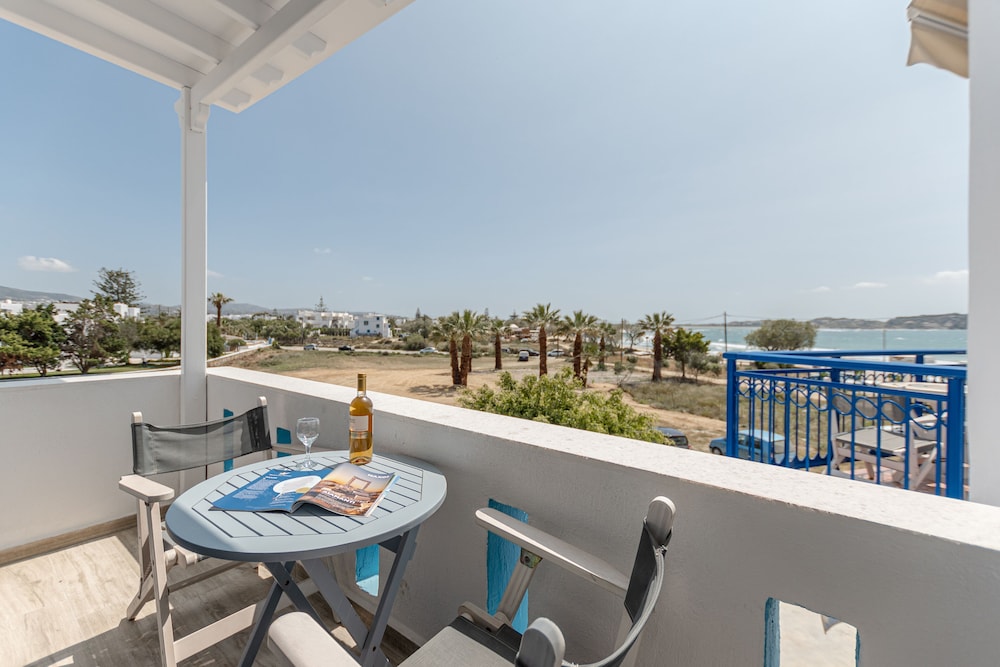 Sun Beach Hotel 38/59