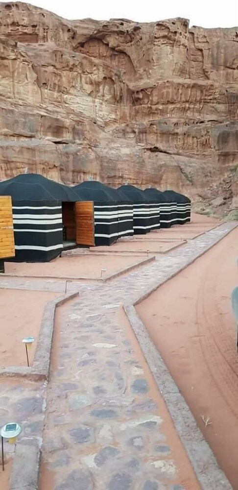 Desert Lovers Camp 12/48