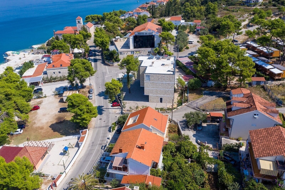 Hotel Sveti Kriz 50/65