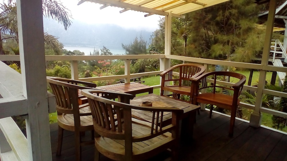 Warung Rekreasi Bedugul 33/50