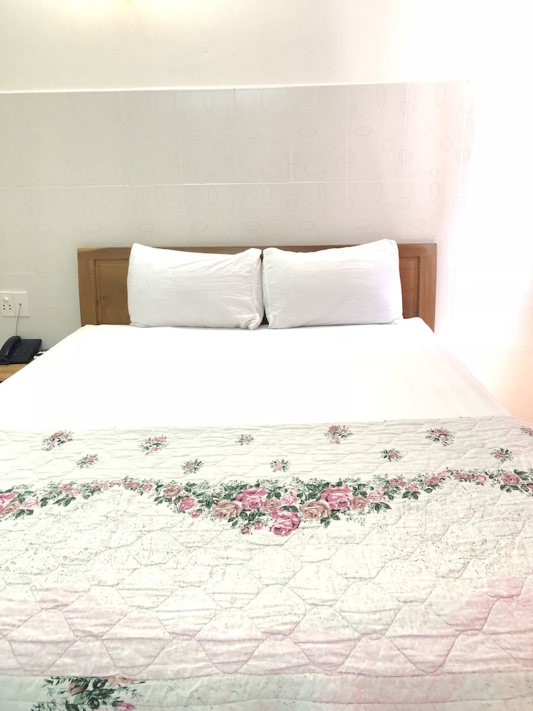 Saigon River Hotel 9/22