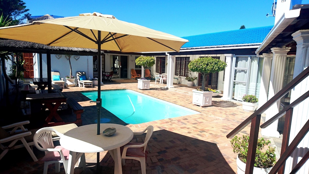 Blouberg Dolphin Inn 37/72