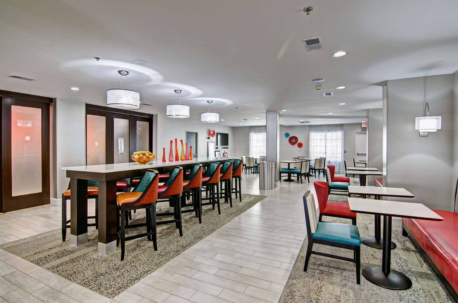 restaurant cafeteria