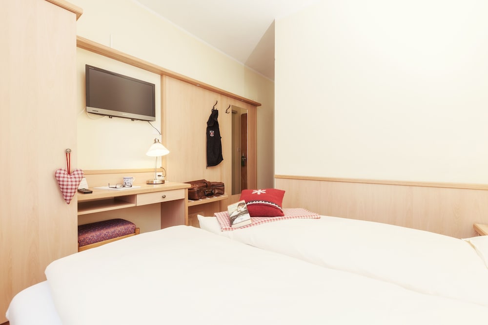 Le Petit Charme-Inn 12/45