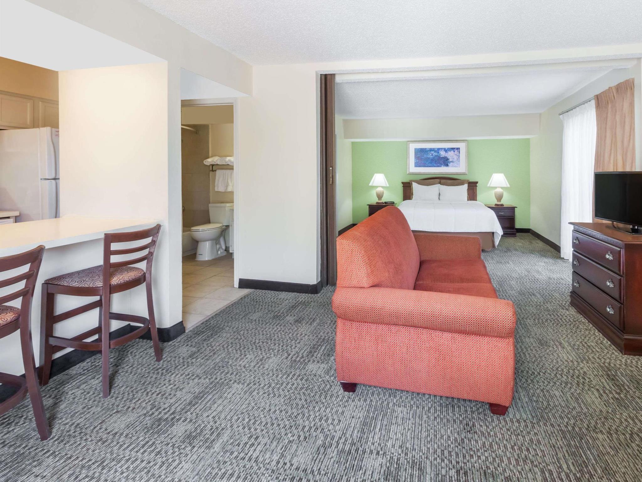 Hawthorn Extended Stay by Wyndham Dallas 9/14