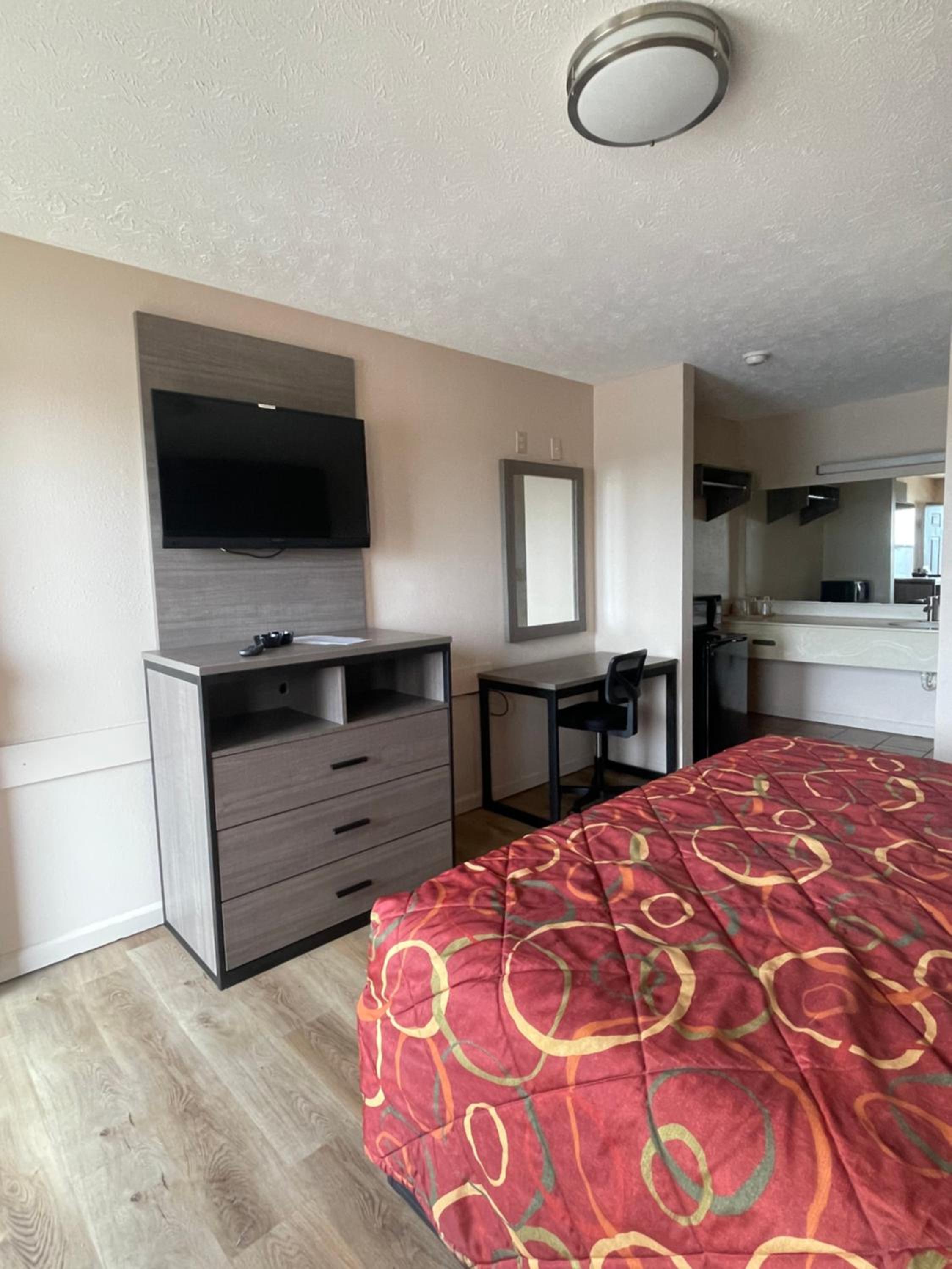 GARDEN INN & SUITES HOGANSVILLE 17/29