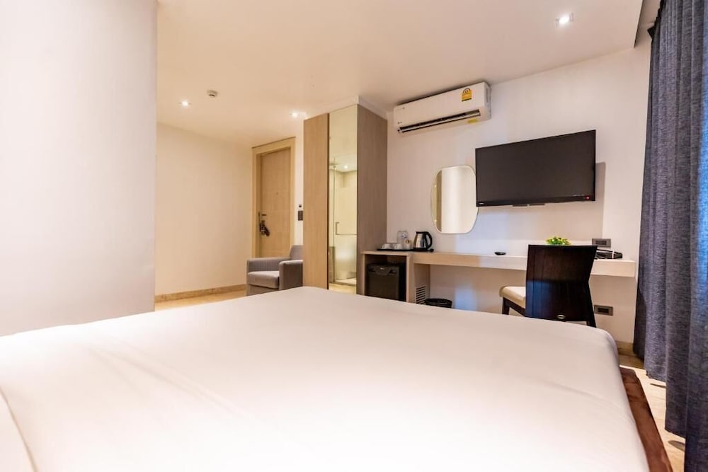 Sukhothai Residence Ruamrudee 26/42