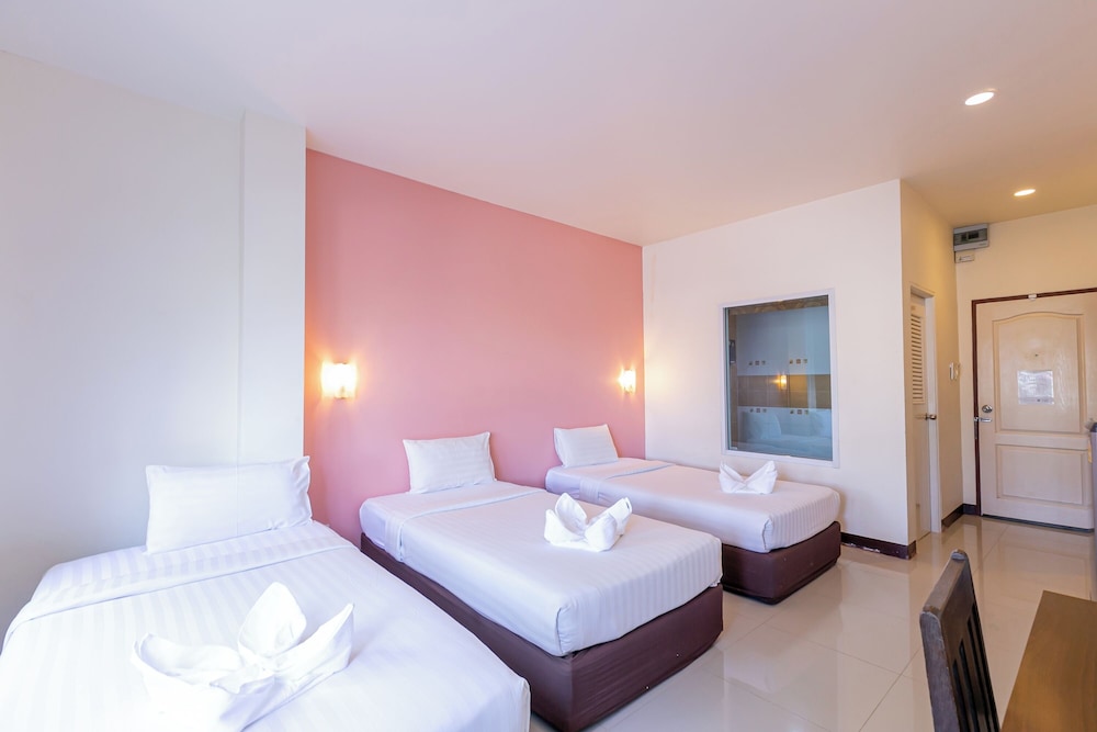 Panwalee Hotel 27/64