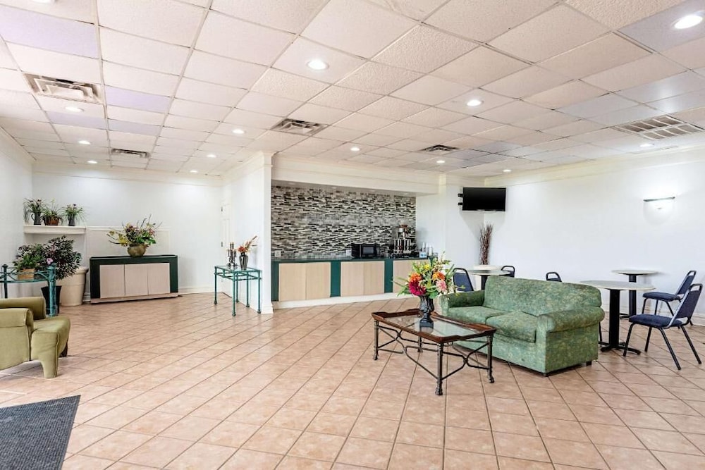 Rodeway Inn Huntsville West 27/36