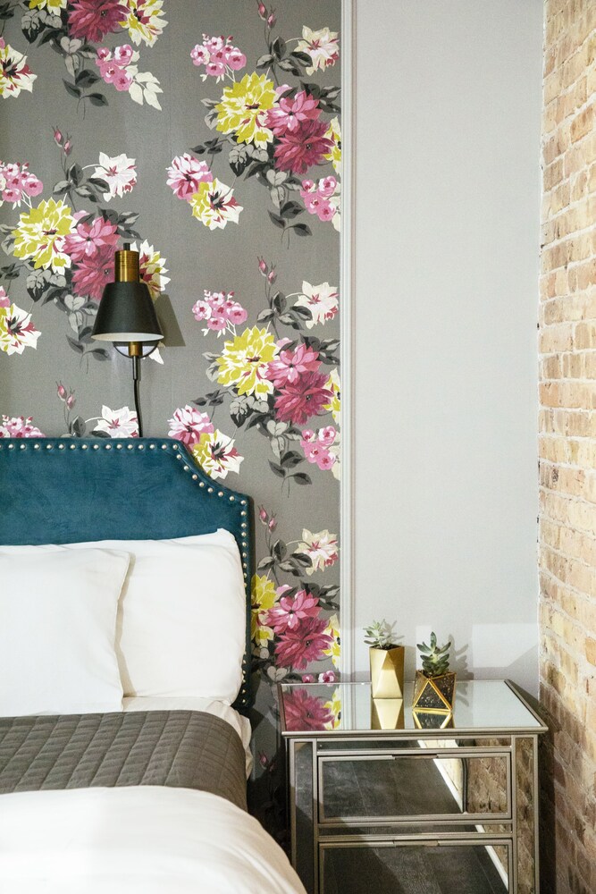 Wicker Park Inn 7/50