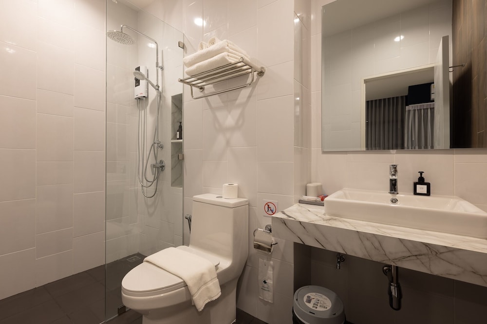 Amiri Place Hotel 49/50