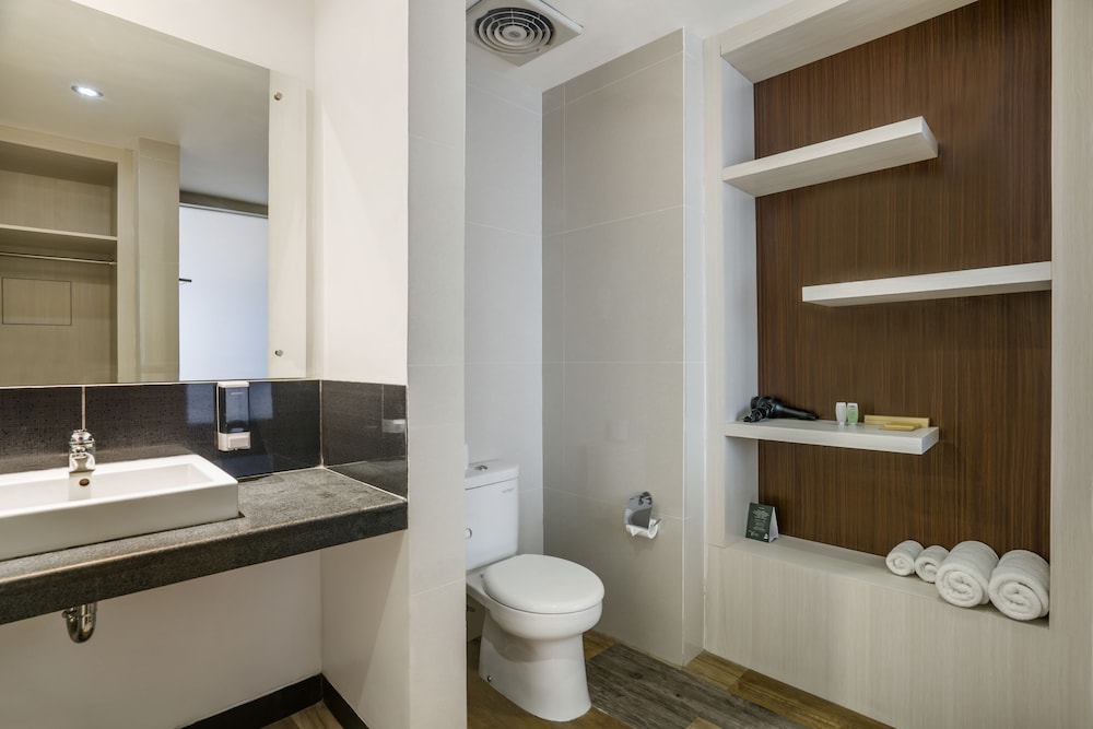 غرفة ديلوكس بسرير كينج، Tonys Villas and Resort Seminyak Bali 7/8