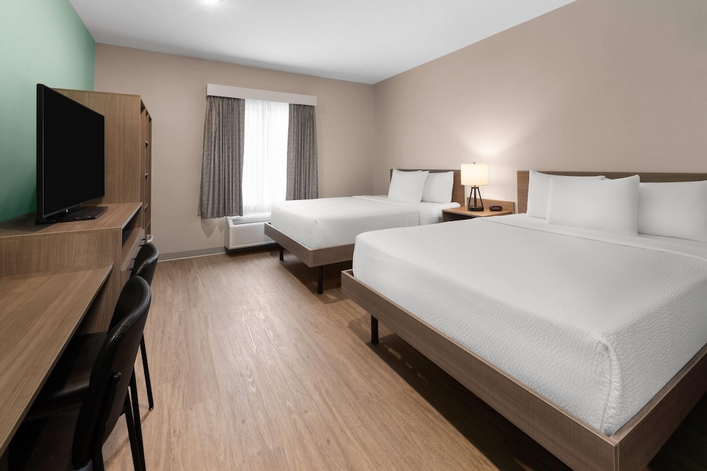 ECHO Suites Extended Stay by Wyndham Austin Round Rock 18/46