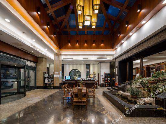 Scholars Hotel (Dongzhen road subway station, Suzhou) 26/32