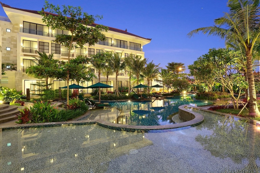 Bali Nusa Dua Hotel 3/63