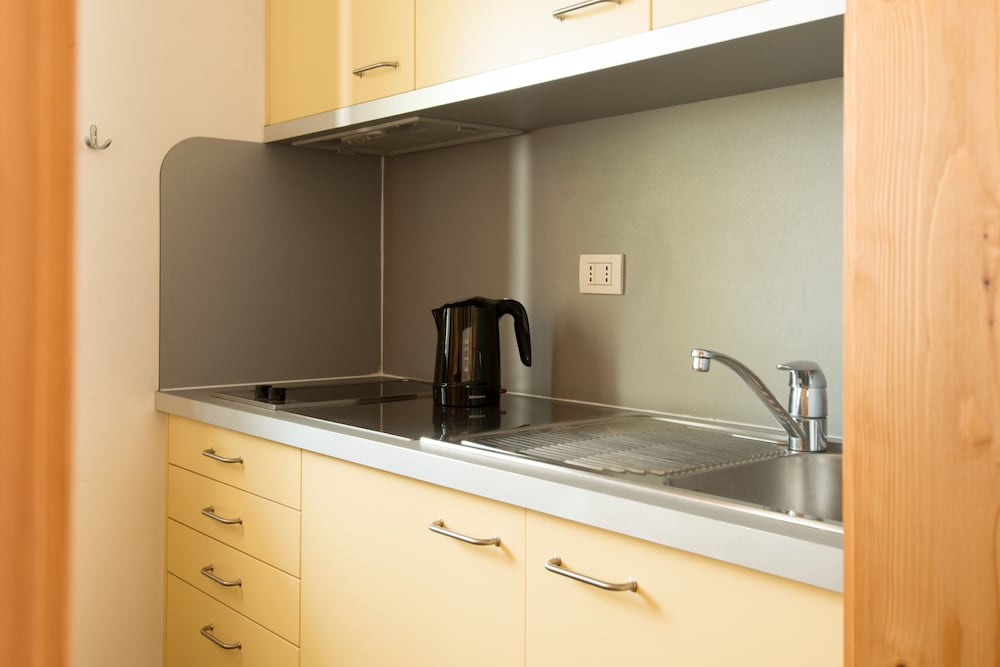 استوديو بسرير مزدوج بشرفة مع أريكة، Residence Lastei 9/10