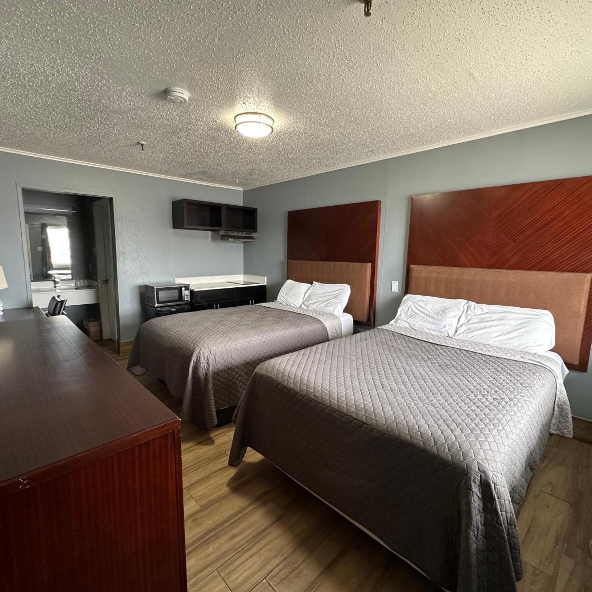 Room, Double Bed