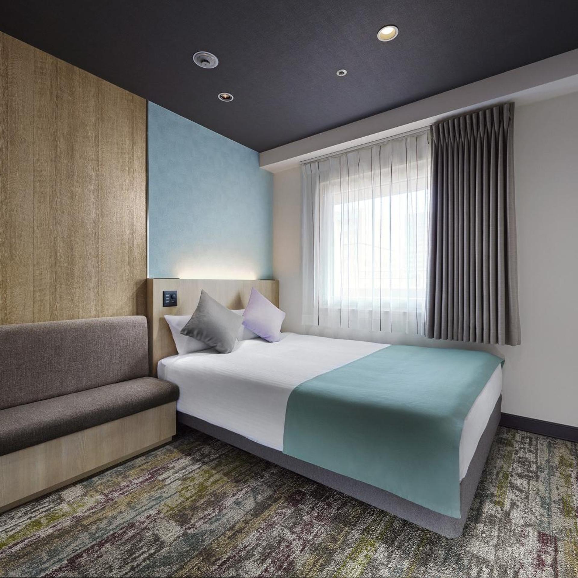 Room, Double Bed, Smoking