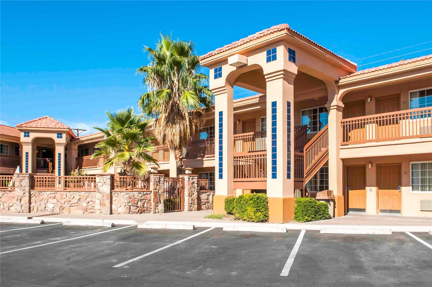 Quality Inn Suites Las Cruces University Area 23/25