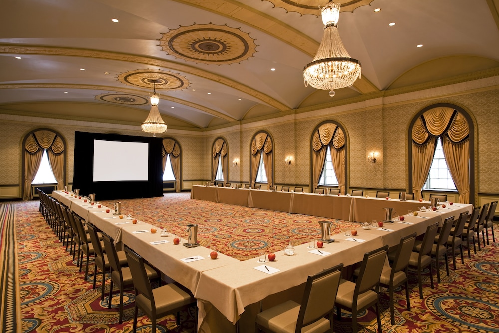 The Westin Poinsett Greenville 35/37