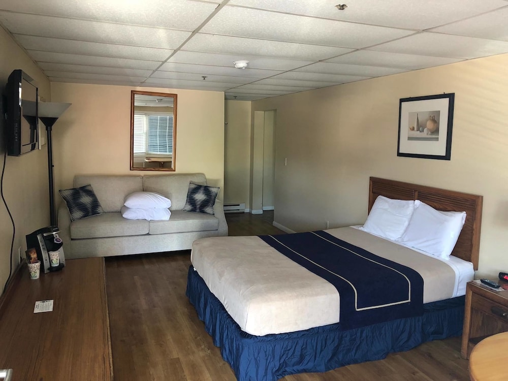 Grand Beach Inn 16/39