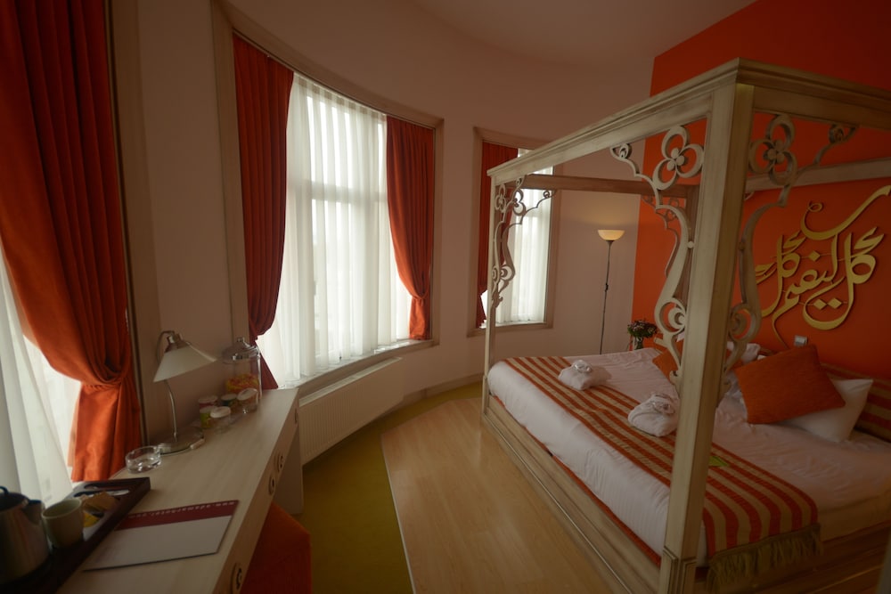 Adamar Hotel Special Category 27/66