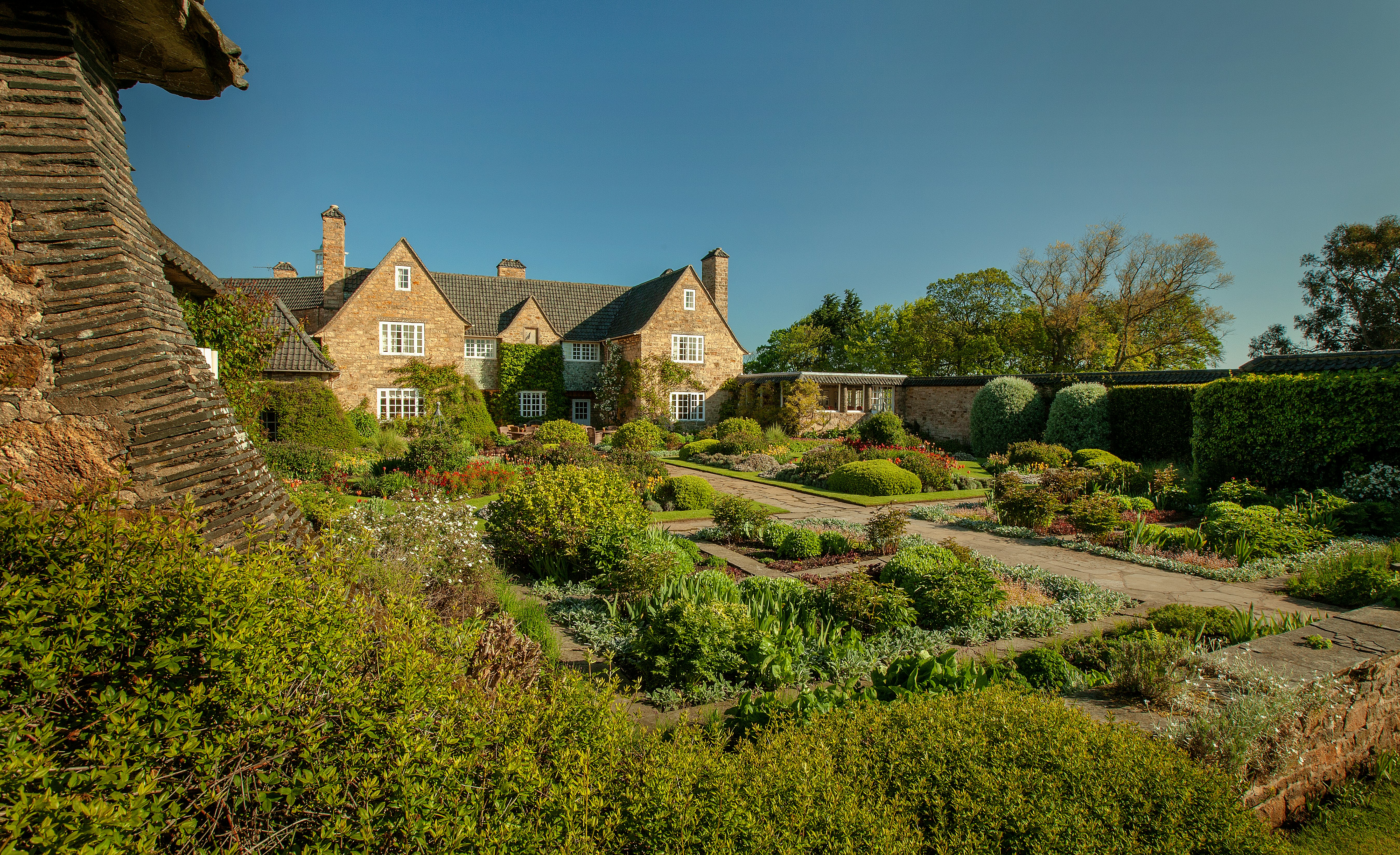 Greywalls Hotel and Chez Roux 44/61