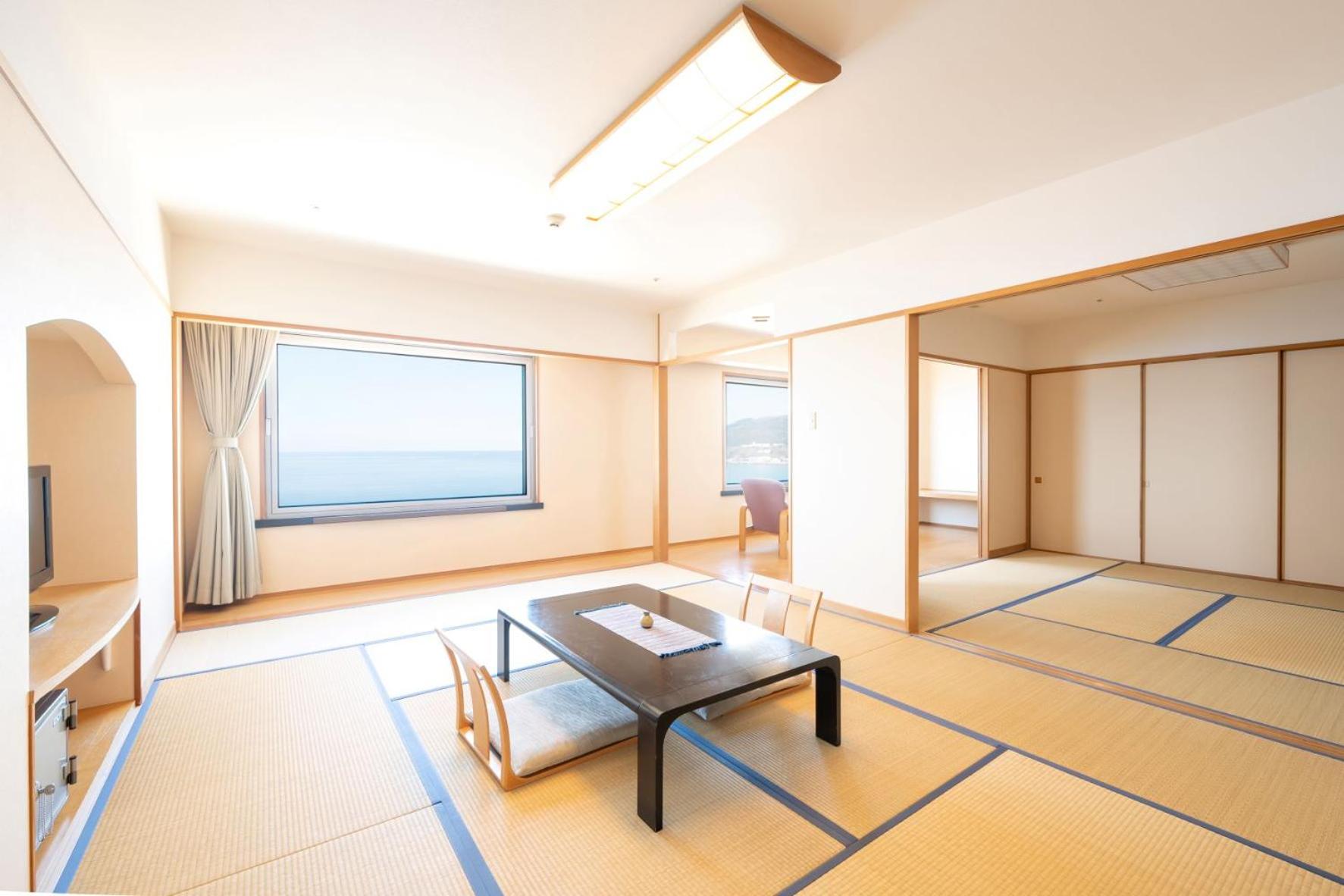 Japanese, Suite, Ocean Front