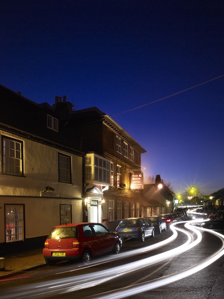 The Boleyn Hotel 2/50