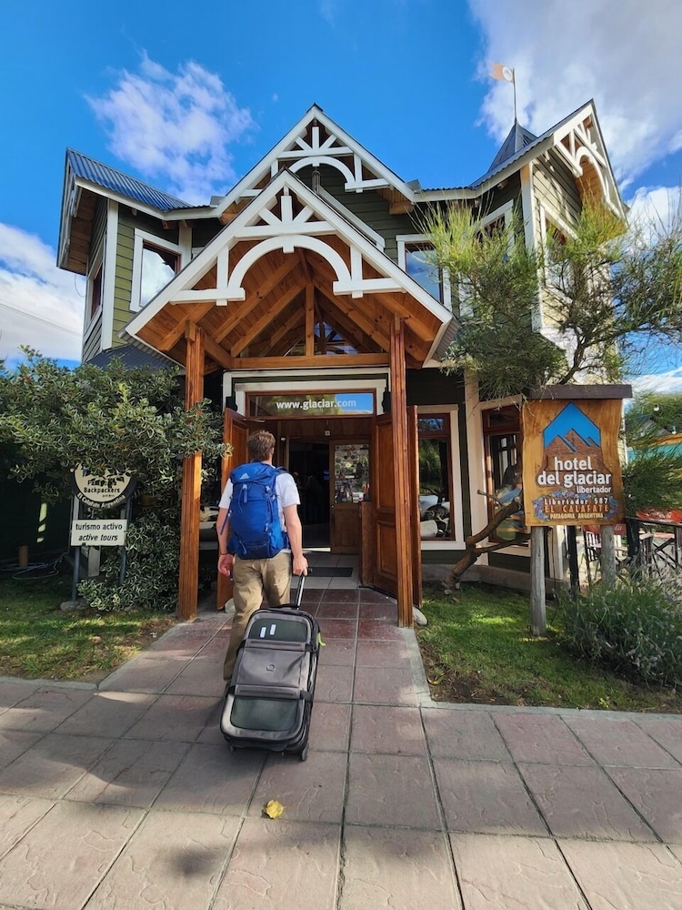 Hotel Del Glaciar Libertador 7/64