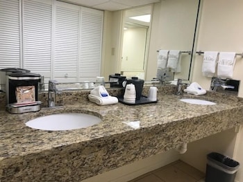 Best Western Naples Inn & Suites 33/36