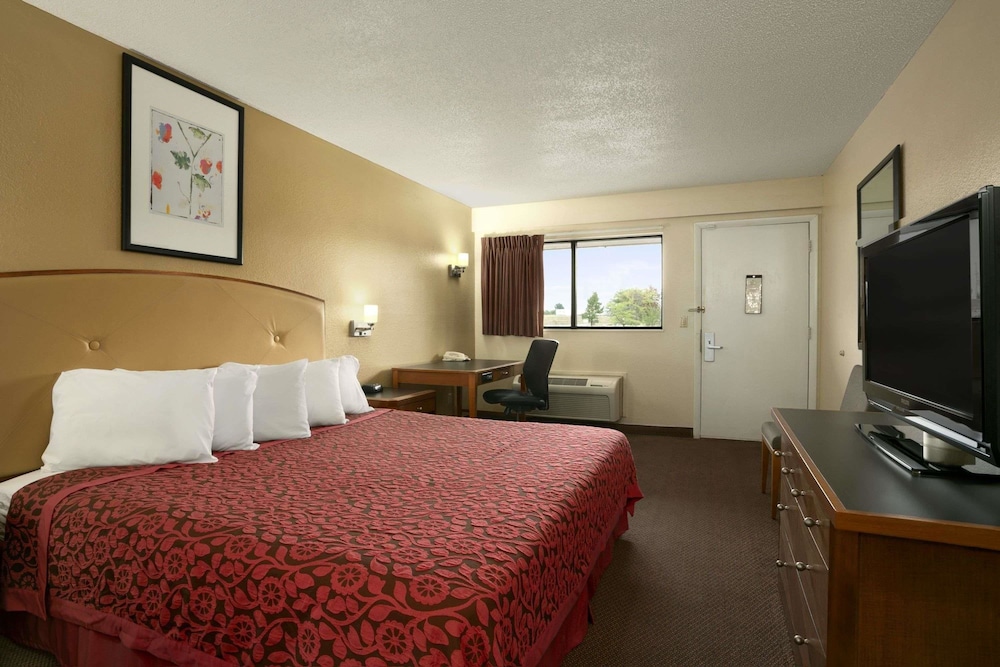 Days Inn by Wyndham Cloverdale Greencastle 11/50