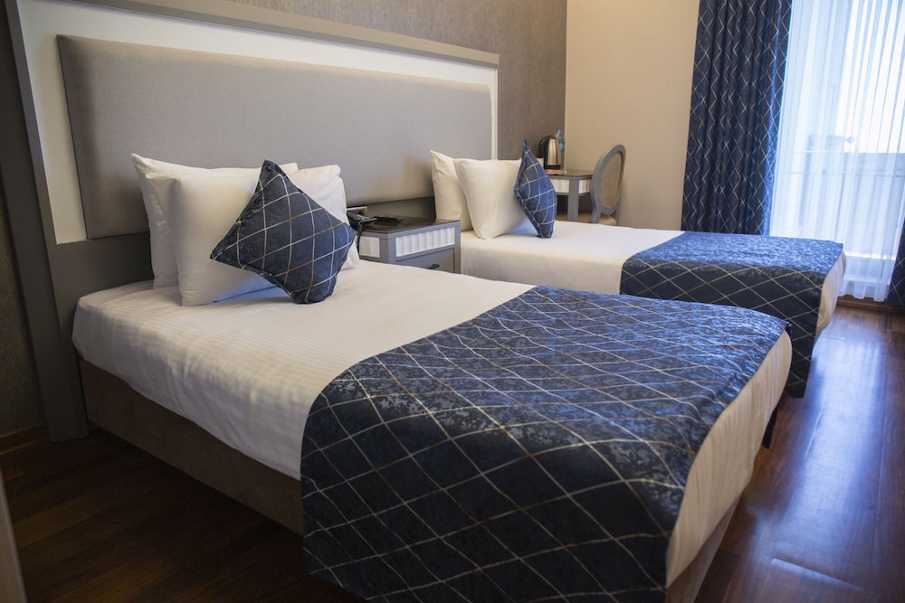 Mineo Park Hotel 34/58