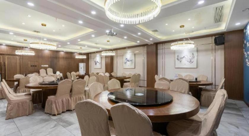 Gya Wuxi Hubin Commercial Street Taihu Scenic Area Hotel 46/58
