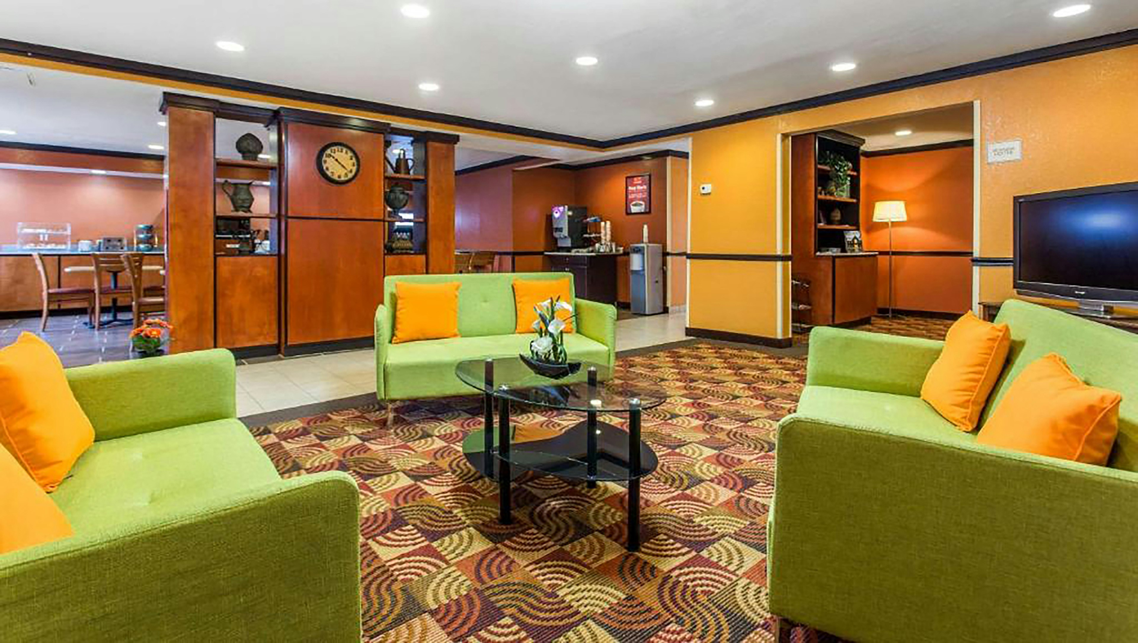 Studios & Suites 4 Less Charlotte 9/15