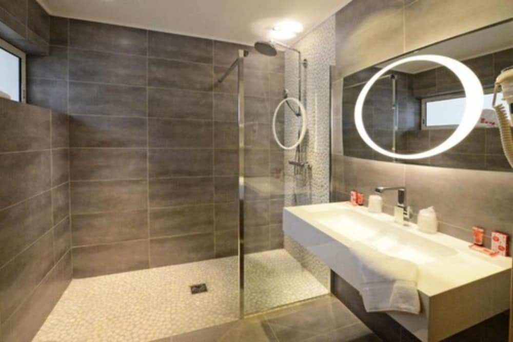 Calvi Hotel 40/65