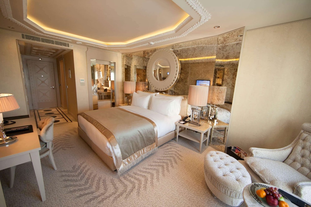 Wyndham Grand Istanbul Kalamis Marina 13/40