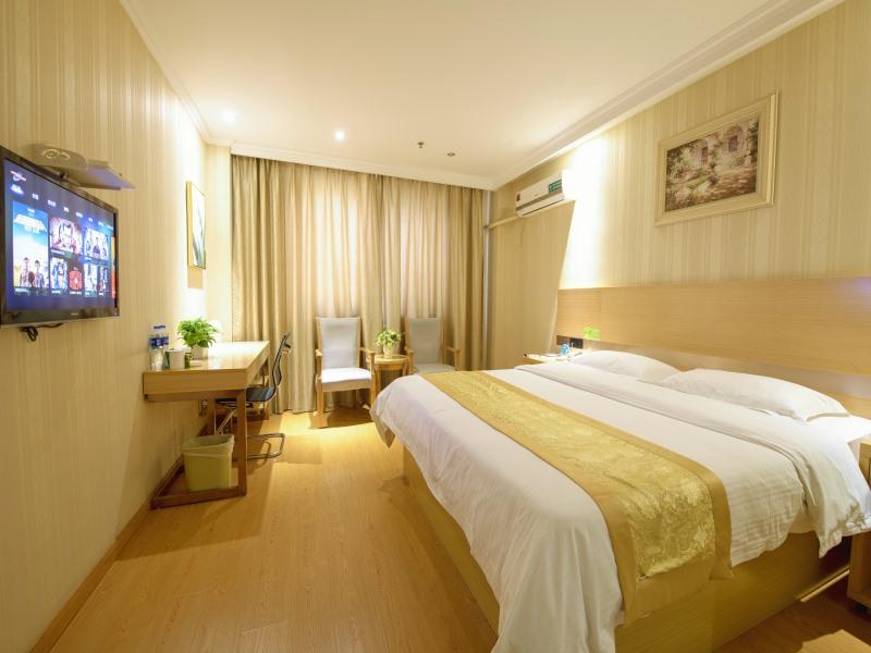 GreenTree Inn Jiangsu Zhenjiang Danyang Development Zone Municipal Government Business Hotel 4/30