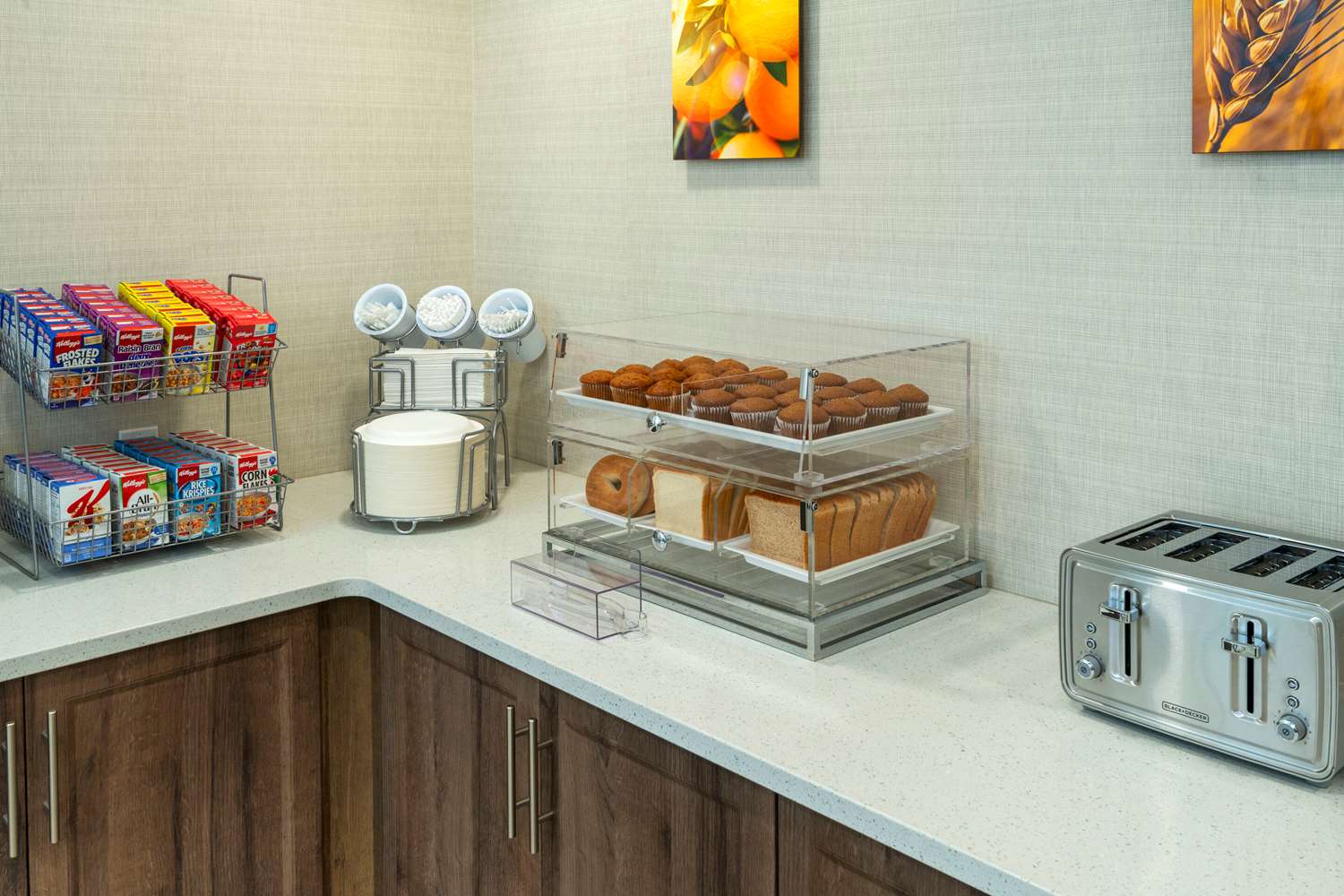Comfort Inn and Suites Kingston ON 6/12