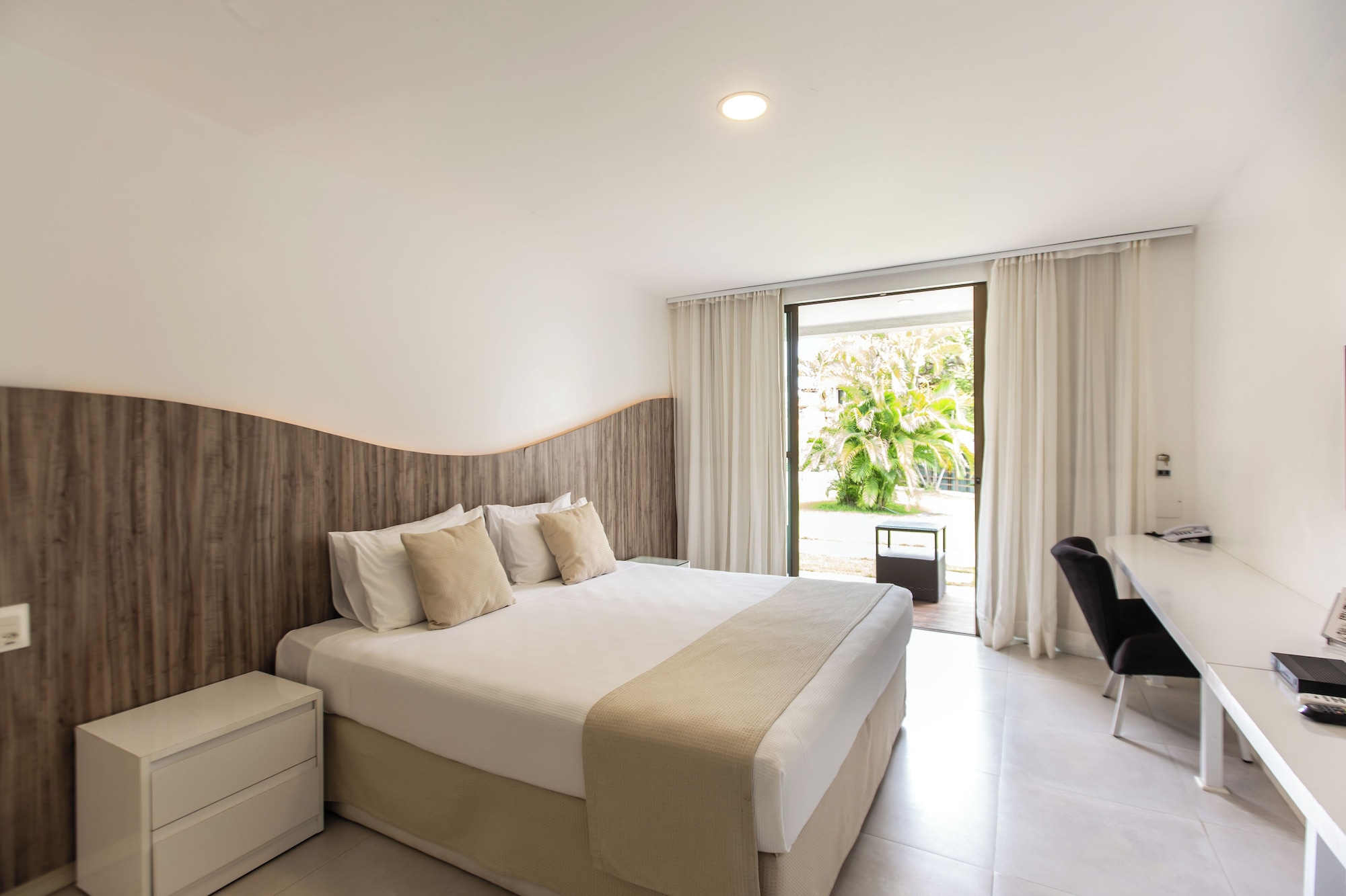 غرفة ديلوكس بسريرين منفصلين، Duro Beach Garden Hotel 2/4