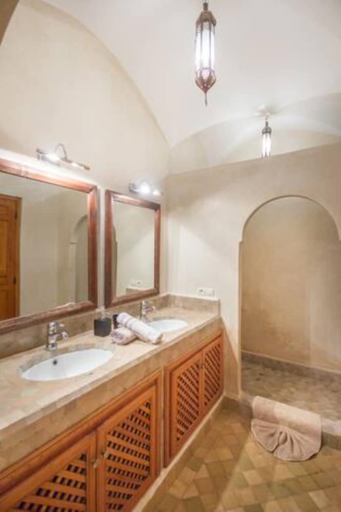 Arabian Riad Marrakech 48/50