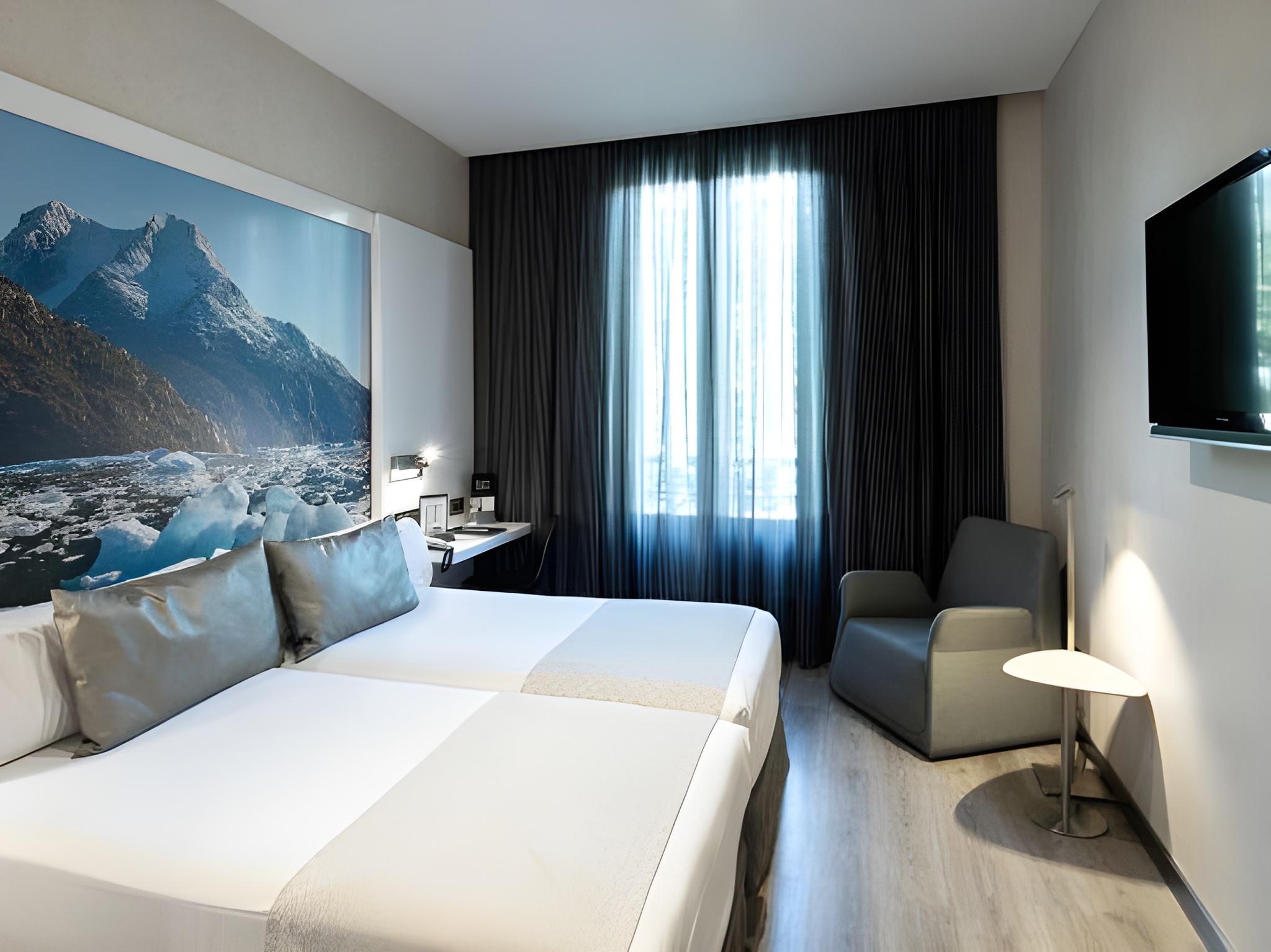 Room, Gran Via View