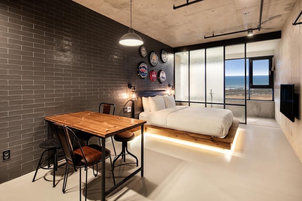 Snob Boutique Hotel Jeju 33/50
