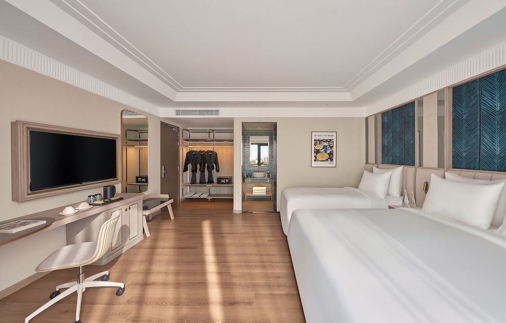 غرفة تنفيذية ثلاثية بسرير كينج وسرير فردي، La Siesta Premium Lakeside 2/5