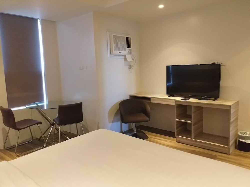 Mabolo Royal Hotel 45/50
