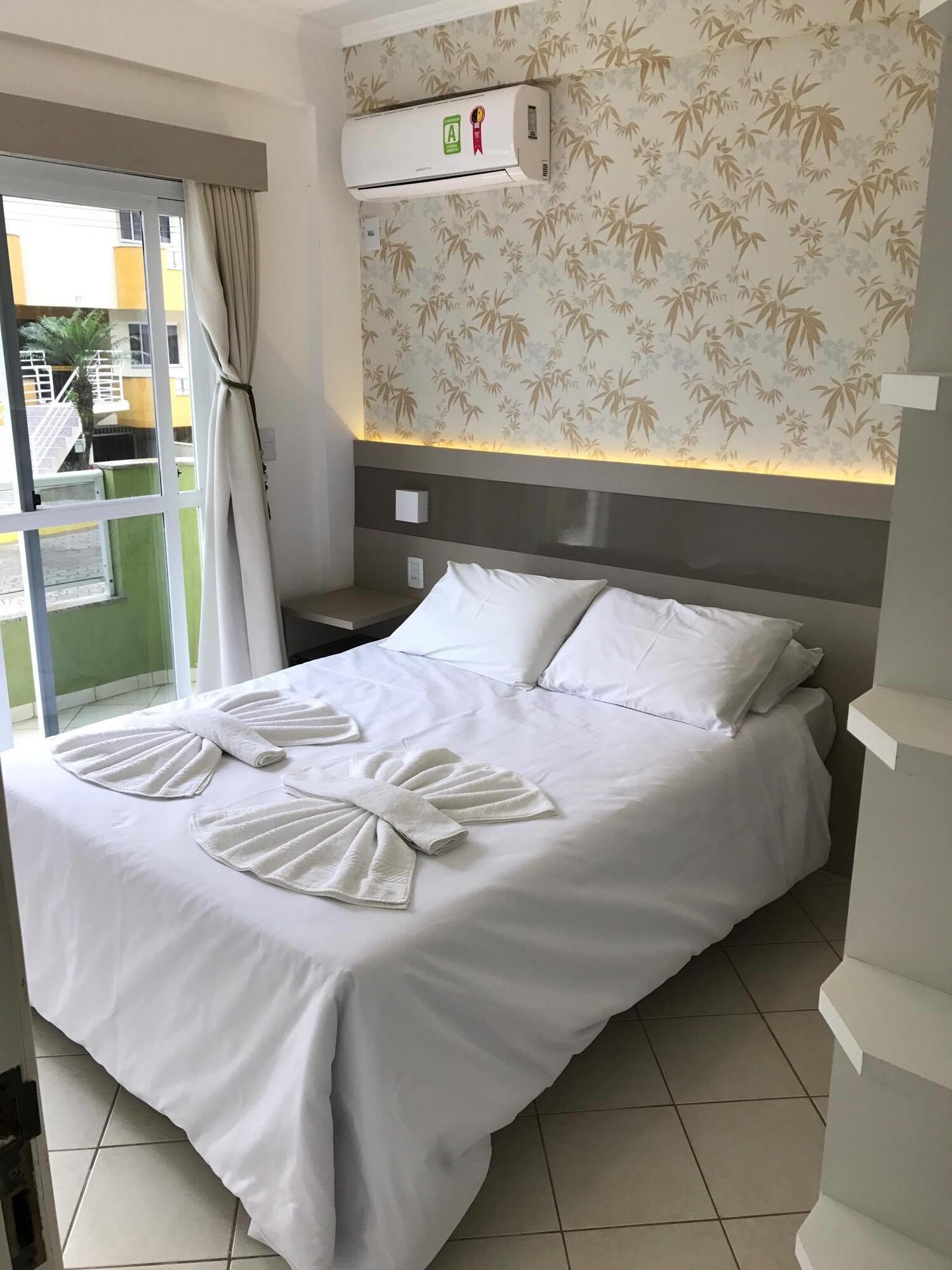 Lanai, Family, Apartment, Double Bed, Sofa