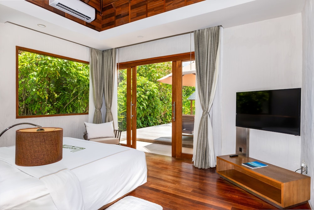Beach, Deluxe, Residence, King Bed, Private Pool